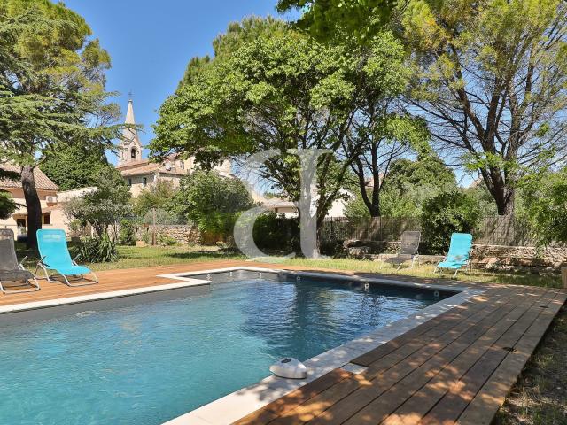 Maison 9 pièces 337 m²