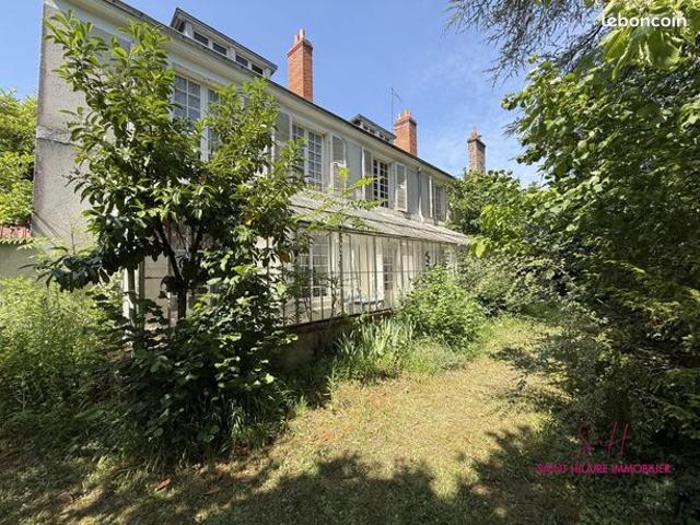 Maison 9 pièces 333 m²