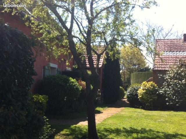 Maison 9 pièces 347 m²