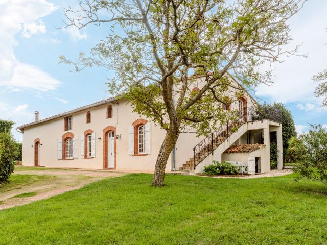 Maison 9 pièces 340 m²