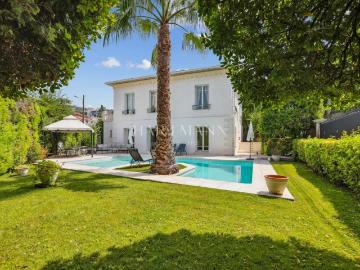 Maison 9 pièces 340 m²
