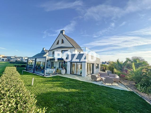 Maison 9 pièces 340 m²
