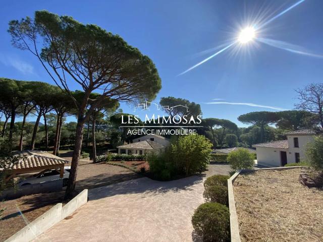 Maison 9 pièces 343 m²