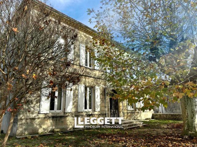 Maison 9 pièces 343 m²