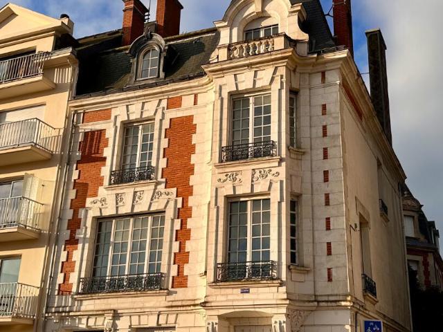 Maison 9 pièces 354 m²