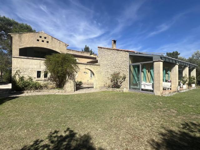 Maison 9 pièces 350 m²