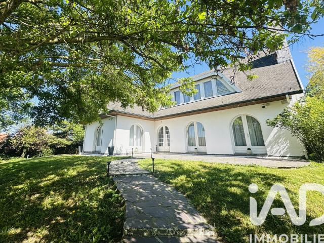 Maison 9 pièces 350 m²