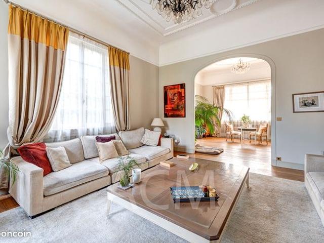 Maison 9 pièces 350 m²
