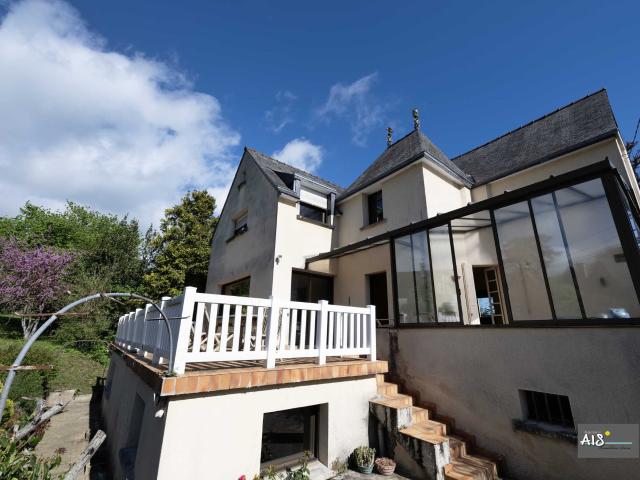 Maison 9 pièces 352 m²
