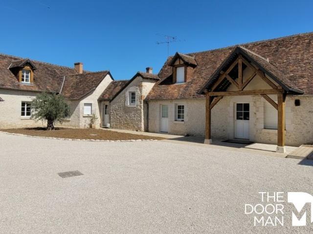 Maison 9 pièces 367 m²