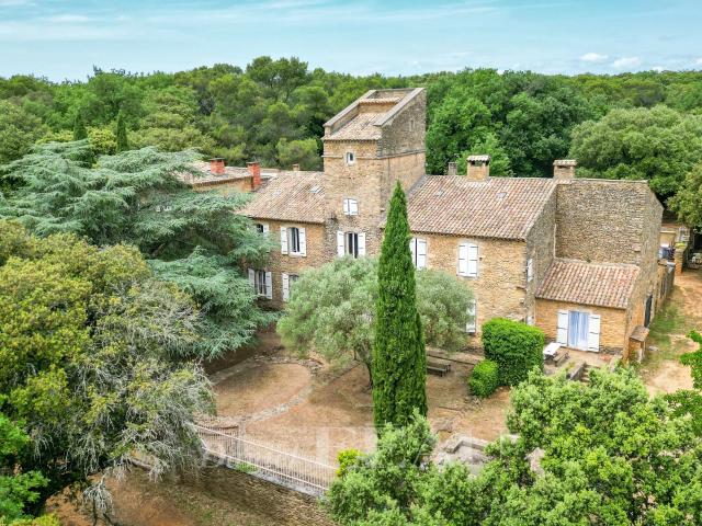 Maison 9 pièces 362 m²