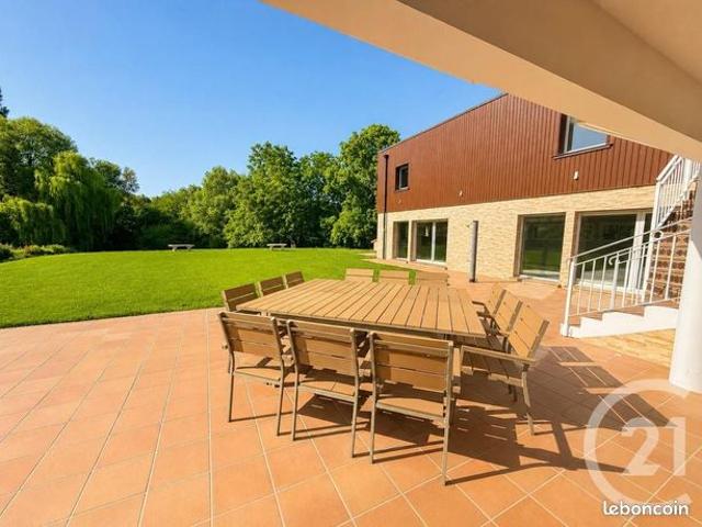 Propriété 9 pièces 362 m²
