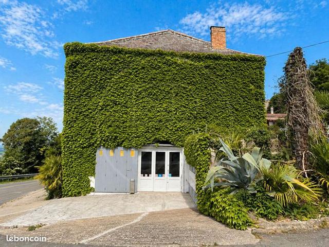 Maison 9 pièces 394 m²