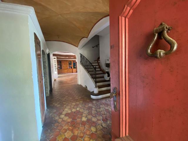 Maison 9 pièces 399 m²
