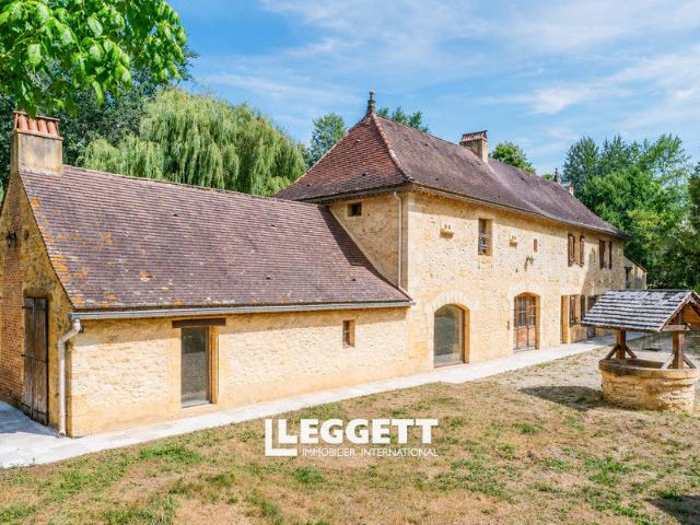 Maison 9 pièces 390 m²