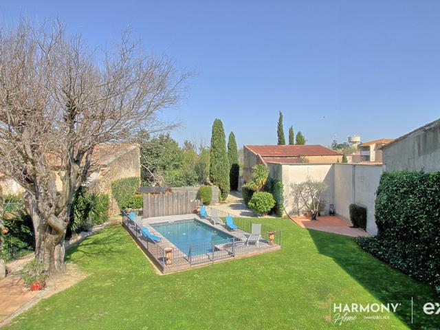 Maison 9 pièces 400 m²