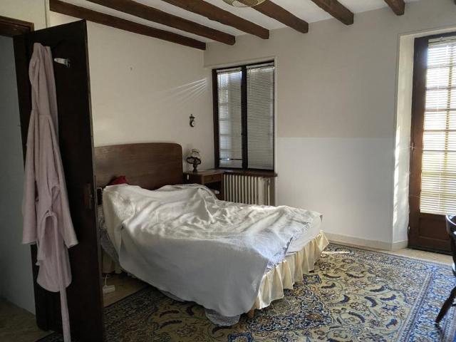 Maison 9 pièces, 400 m² à louer à Laons 28270