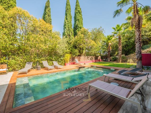 Maison 9 pièces 423 m²
