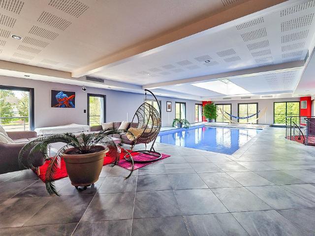 Maison 9 pièces 430 m²