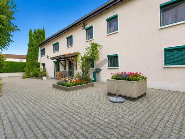 Maison 9 pièces 440 m²