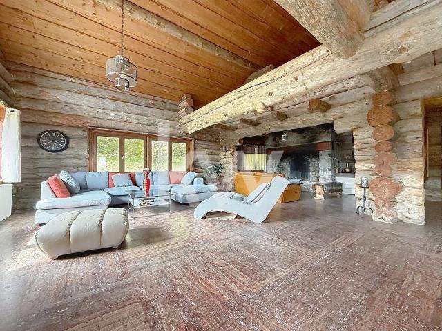 Maison 9 pièces 480 m²