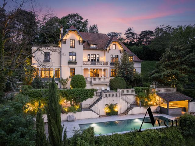 Maison 9 pièces 500 m²