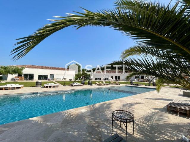 Maison 9 pièces 500 m²