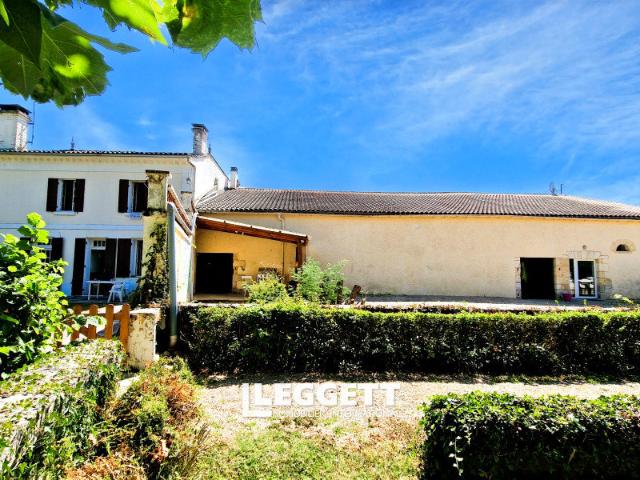 Maison 9 pièces 512 m²
