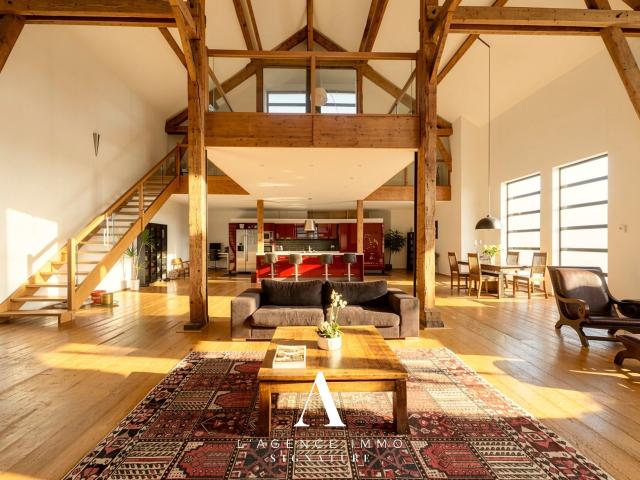 Maison 9 pièces 607 m²