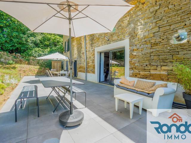 Maison 9 pièces / 6 chambres / 250 m2 / 1123 m2 terrain avec. 250m² Saint Broingt les Fosses