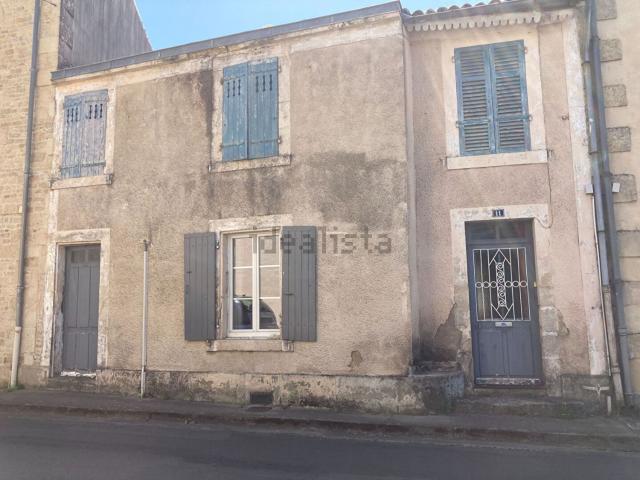 Maison, Coulonges sur l&apos Autize