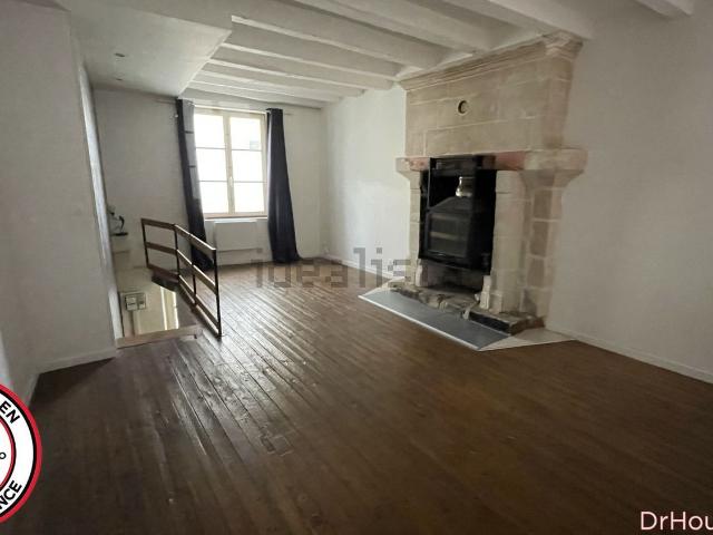 Maison, Coussay les Bois