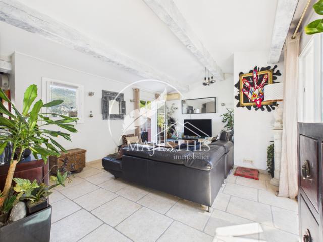 MAISON COUP DE COEUR T5 150M2 A TOULON LA BARRE / LA SERINET