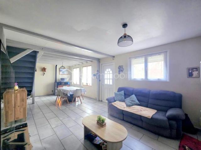 MAISON COUP DE COEUR À GIEN 3 Chambres, dépendances, terrain entièrement rénovée
