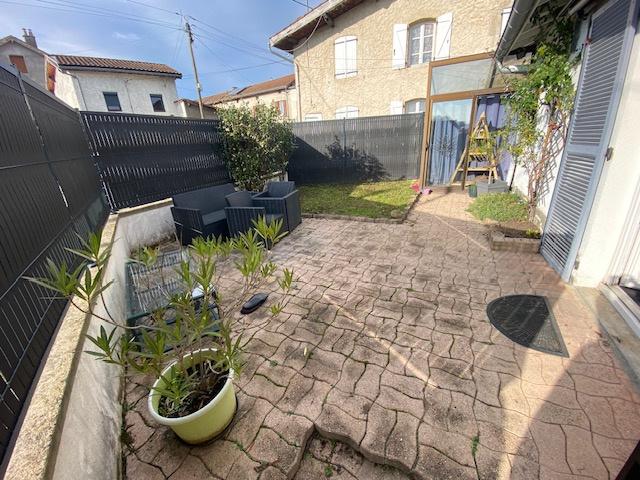 Maison 'Coup de coeur' avec cour/terrasse et jardin non attenant de 320 M2