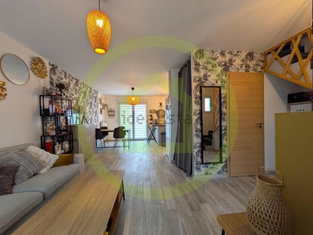 Maison, Courcelles Chaussy