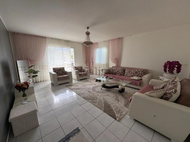 Maison, Coursan