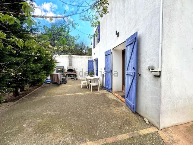 Maison, Coursan