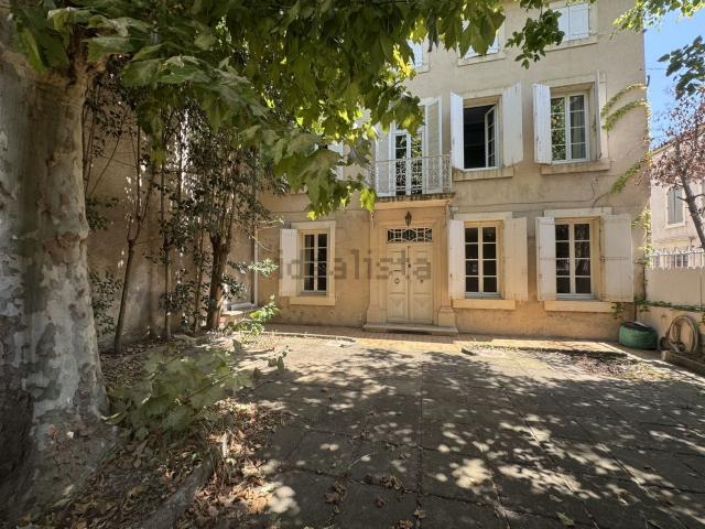 Maison, Coursan