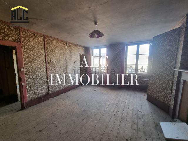 Maison, Courtomer