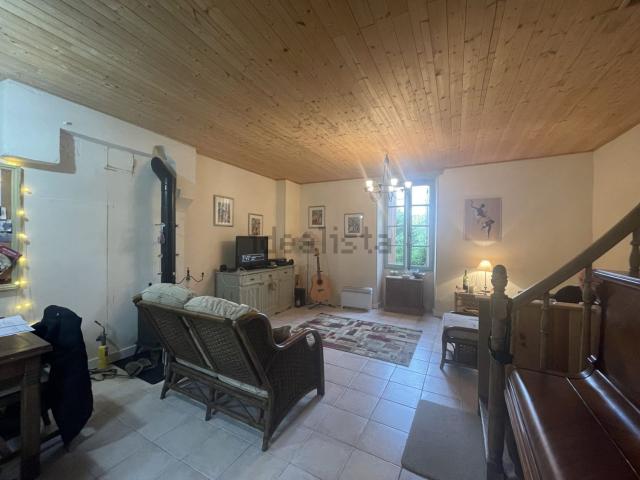 Maison, Couze et Saint Front