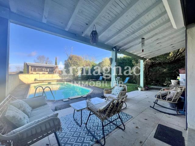 Maison Cozy avec piscine et 6 chambres 222m² Eauze