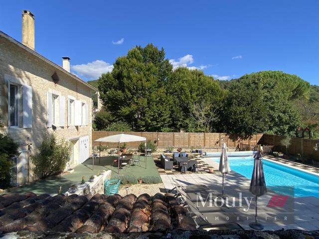 Maison Coeur De Village Avec Piscine 255m² Duravel