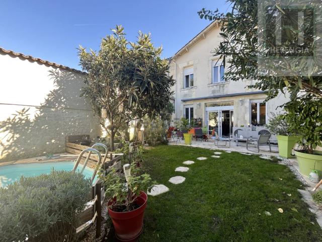 Maison, Cognac