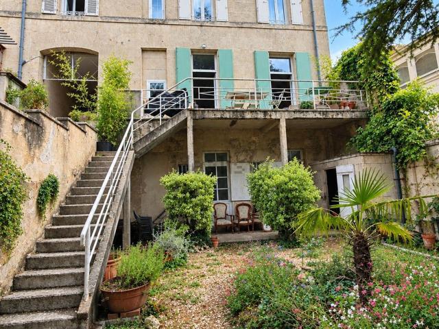 Maison, Cognac