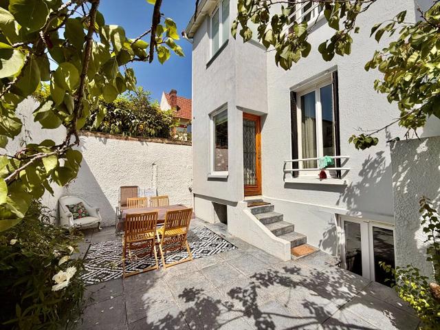 Maison Colombes 4 pièce s 105 m2