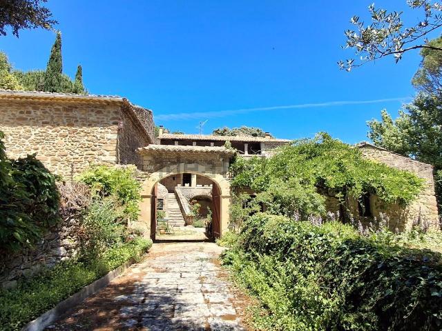 Maison, Colonzelle