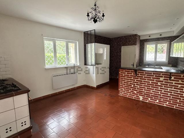 Maison, Combovin