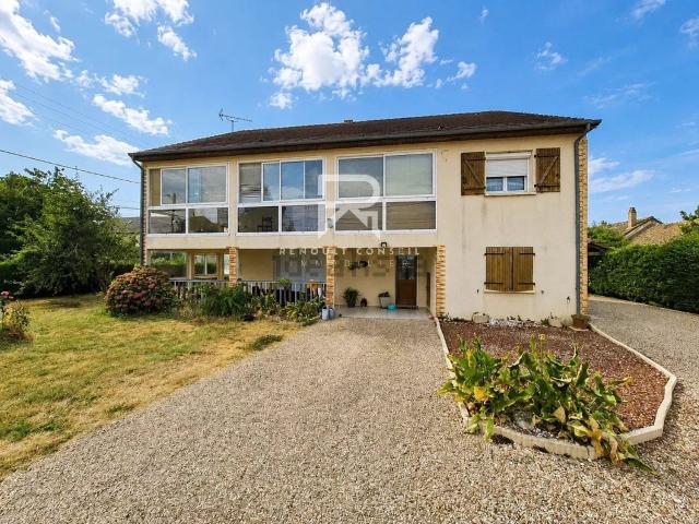Maison, Combon
