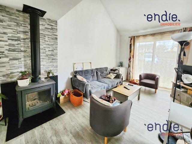 Maison, Commentry